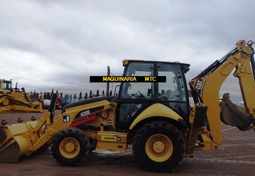 Retroexcavadora Caterpillar 420E 2007